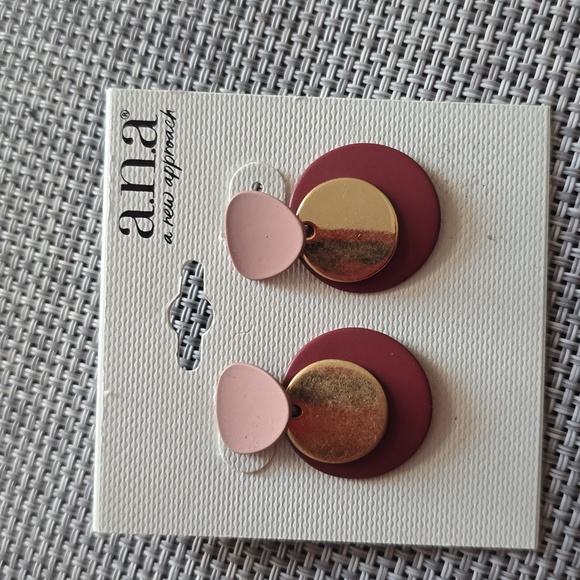 WOMEN'S FASHION JEWELRY BUNDLE OF 2 PAIR OF PIERCED EARRINGS - Picture 8 of 10